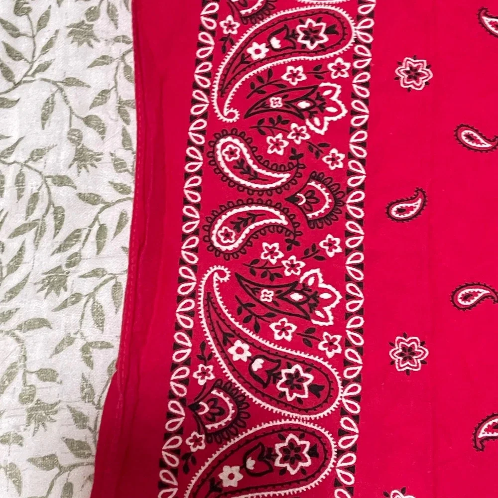 VTG USA 100% Cotton Cherry‎ Red Bandana Handkerchief Floral Paisley Rave 13962